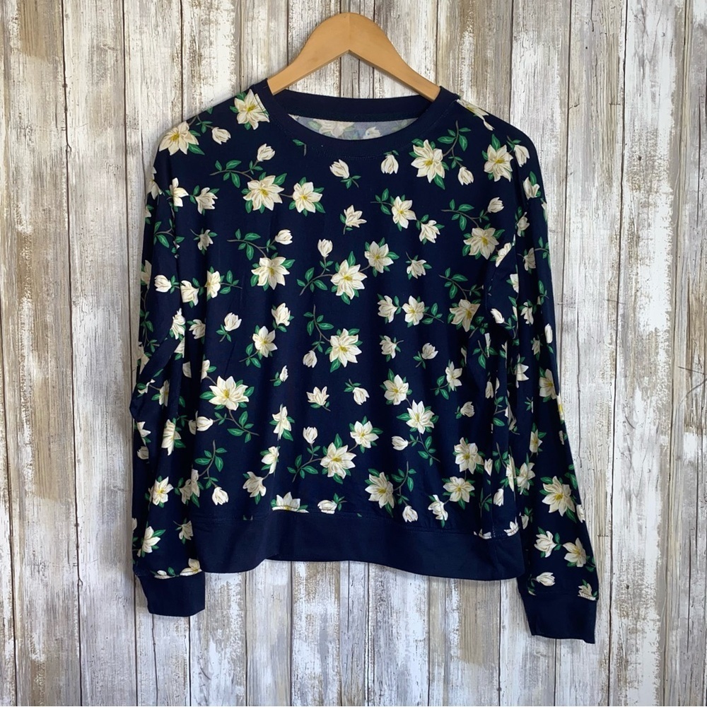 Draper James Natalie Sweatshirt in Magnolia - Picture 2 of 6